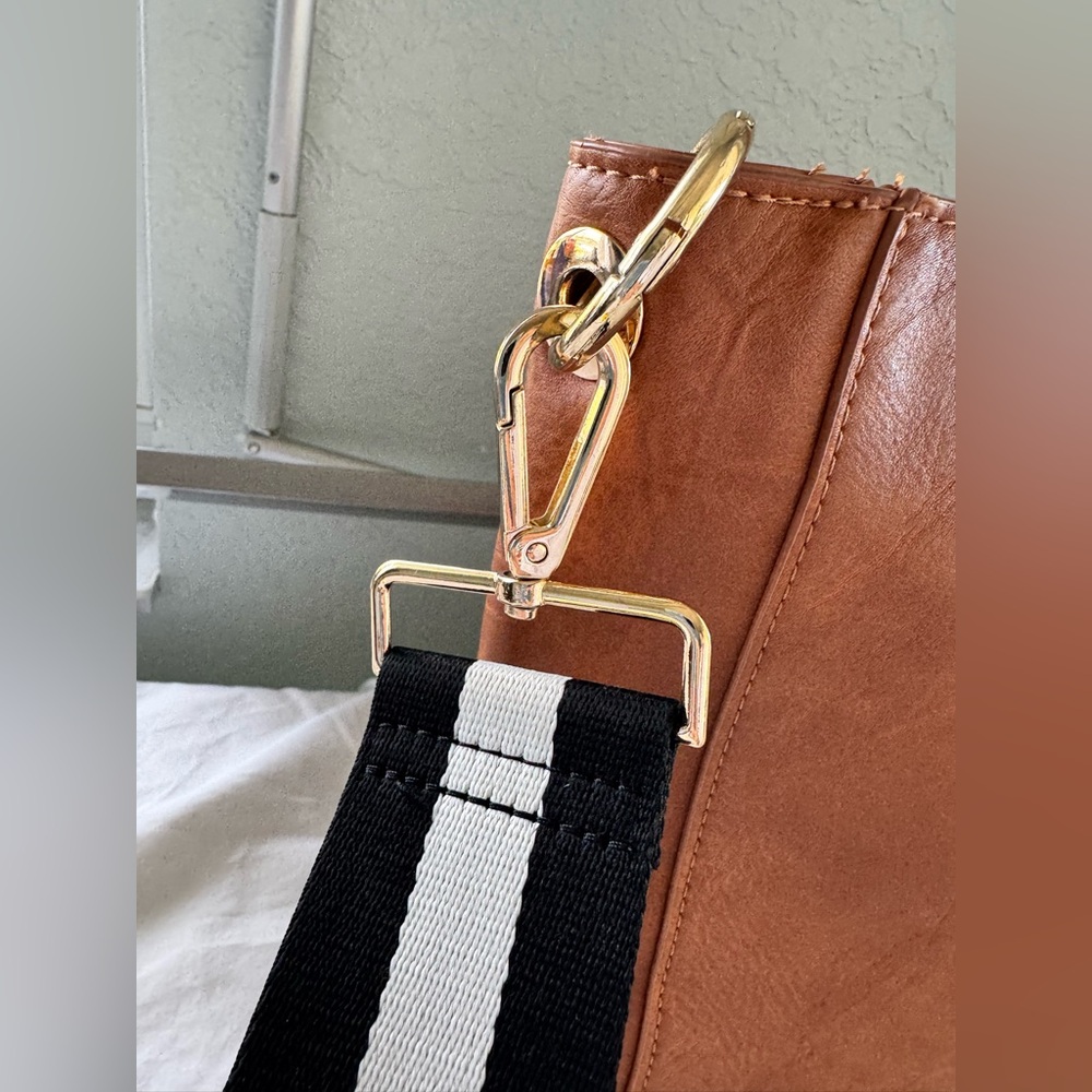 Social Threads x Motherchic Camel Stripe Tote Bag Convertible Crossbody Satchel - Picture 15 of 16